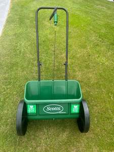 Walk-Behind Drop Seed Spreader / Disperser 25L - [Hire]