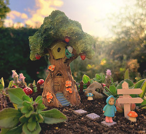Fairy Garden Apple Tree House – 15cm