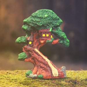 Products: Tree House – 9cm