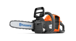 Chainsaws: Husqvarna 225i Chainsaw - Skin Only