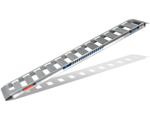 Hyway 850kg Aluminium Ramps at 2.4m