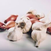 Products: 1kg of NZ garlic and 1kg of NZ shallots