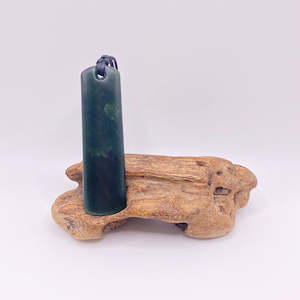 Narrow Kawakawa Toki Pendant