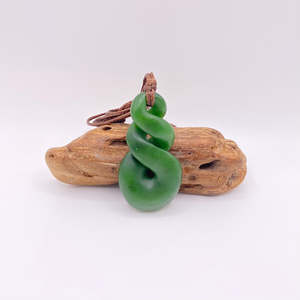 Pikorua Twist: Double Pikorua Pendant