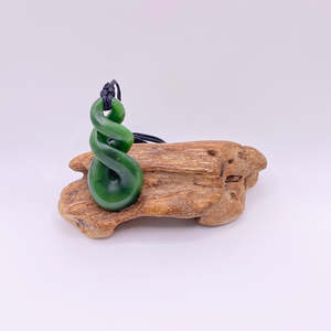 Kawakawa Double Pikorua Twist Pendant