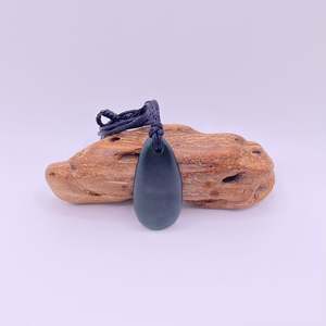 Roimata Kuru Drop: Rimu Roimata Drop Pendant