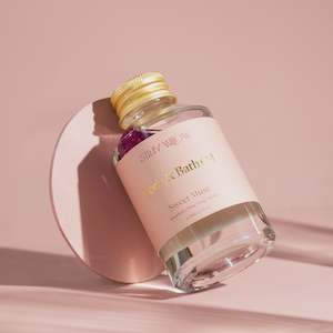 Beauty: Body & Bath Oil - Sweet Muse