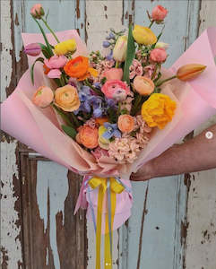 Dried Flowers: Large Fresh Whimsical  Flowers - Delivered
