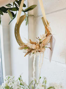 Dried Flowers: Bridal Horseshoes - Gold