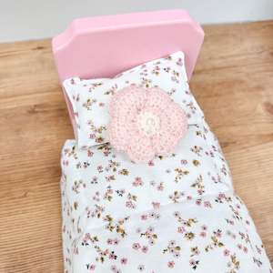 Learning Play: Heirloom Wooden Dolls Bed - Little Floral