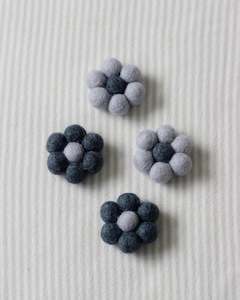 Nursery Decor: Daisy Garland - Dark Blue/Light Blue