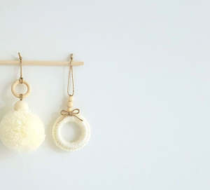 Christmas Blossom - White or Red