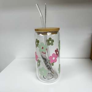 Glass Tumbler with Straw - Light Green/Pink Daises