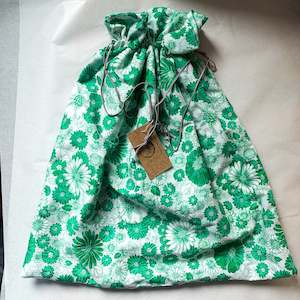 Easter Ideas: Reusable Cotton Bag - Green Flowers