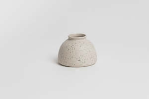 Shelf Finishers: Harmie Vase Beau