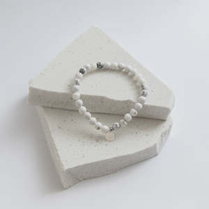 Jewellery Accessories 1: Serene - Adults Brave Bracelet (Howlite)