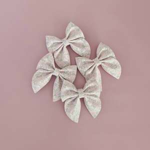 Kids Accessories: Elsie -Single Middle Sister Bow Clips
