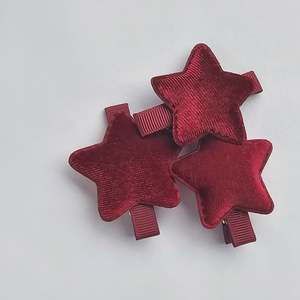 Kids Accessories: Padded Ribbed Velvety Star Clip Singles