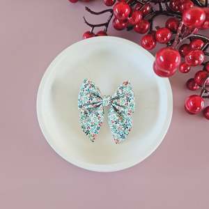 Kids Accessories: Mistletoe - Single Middle Sister Bow Clips