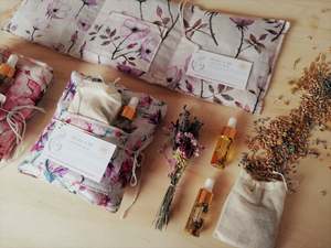 Baby Me: Afterbirth / Contractions/ Cramp relief aromatherapy wheatbag set