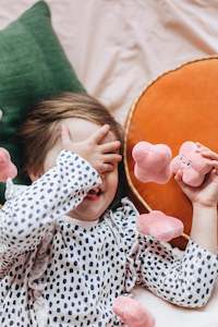 The Kiss Co: Hide & Seek Kisses Game