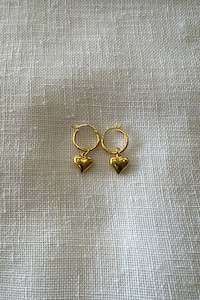 Nikki Ross Jewellery: Bubble Heart Sleepers Gold