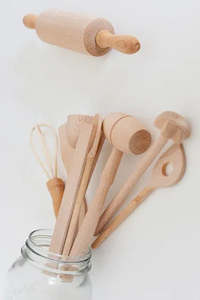 Beech Wood Child Utensil Set 9pc