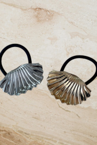 Accessories 1: Clam Shell Hair Tie