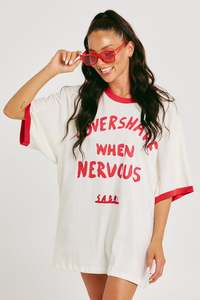 Sabbi: The Very Oversized Overshare Tee - Marshmallow