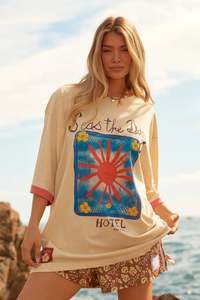 The Very Oversized Seas The Day Hotel Tee - Sand