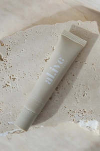Beauty Skincare: Tinted Lip Butter - Nude Coconut