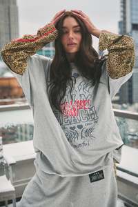 Sabbi: The Be Happy Leopard Long Sleeve Tee