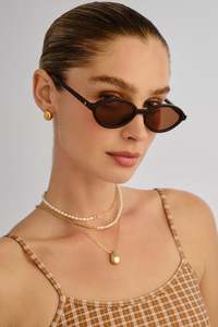 Accessories 1: Pyxis Sunglasses - Chocolate