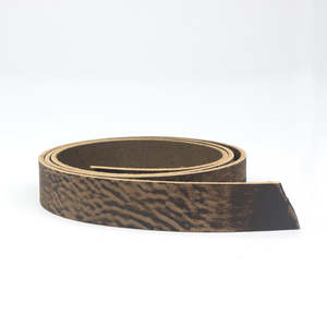 Leather Fabric: MakerAid® Marseille Strip, 3.2mm~3.6mm (8/9oz), 120cm (47")