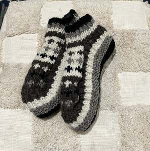 Wool Slippers: Hapuku Awa Slippers