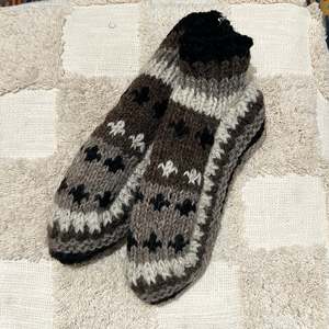 Wool Slippers: Kōwhai Bark Slippers