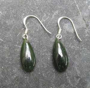 Greenstone: Greenstone / Pounamu Earrings Drop 18mm