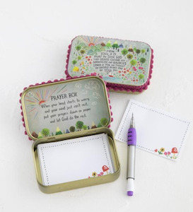 Round greenstone cufflinks set in silver alloy