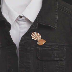 Wooden Fantail Brooch