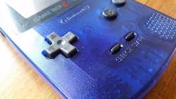 Gaming: Custom Gameboy colour - metallic purple and blue