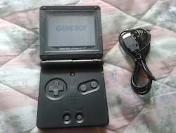 Gaming: Gameboy advance SP - black console