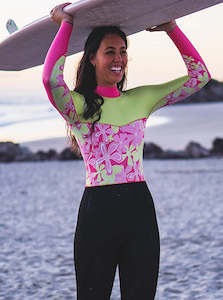 Full Wetsuit: Women's Steamer Wetsuit 4/3mm- Sandy Cheeks