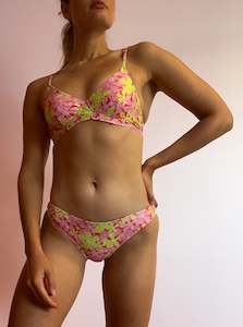 2022 Samples Seconds Sale: Underwire Bikini Top- SAMPLE size 8