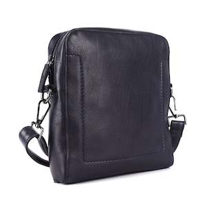 Rugged Hide: Rugged Hide Lismore Medium Sling Bag