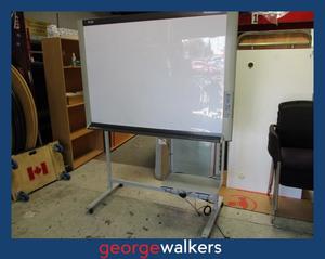 PR6360  Whiteboard on Stand