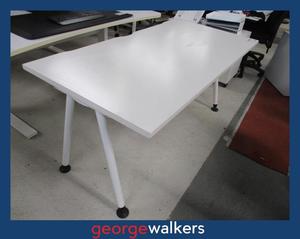 PR6319  White  Melteca Desk 1.5M