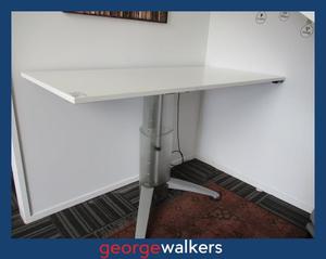 Desks: PR6313  White Electric Height Adjustable Desk 1.8M