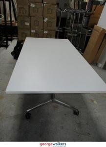Boardroom: PR5016 - White Boardroom Table