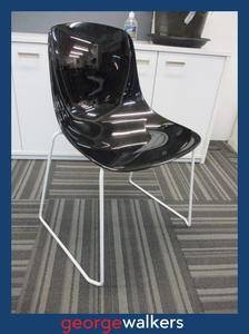 PR3276 - Black Stackable Chair