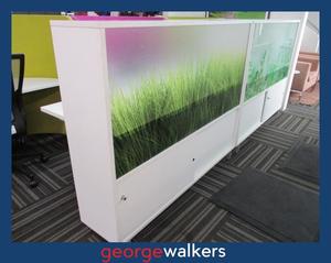 PR5751 - White  Reception Privacy Counter with Desk RRP $2000